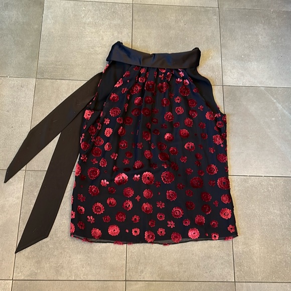 Ramy Brook Black Sleeveless Blouse with Pink Floral Design - Picture 4 of 13